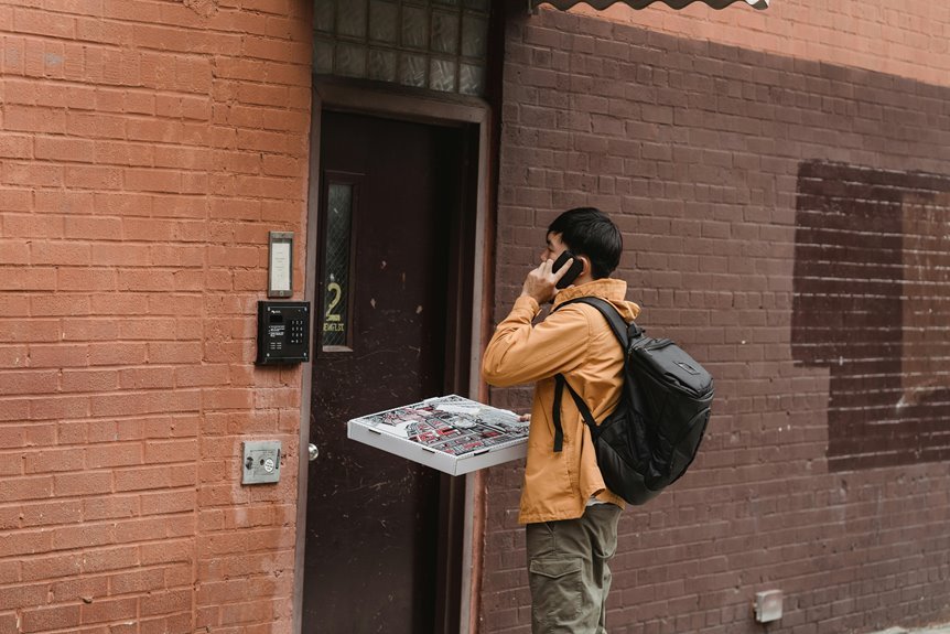 pizza hut contact numbers